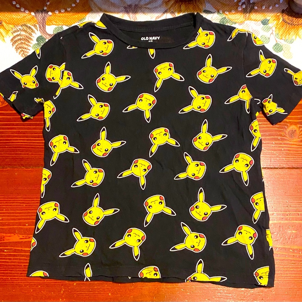 Pikachu Pokémon tshirt